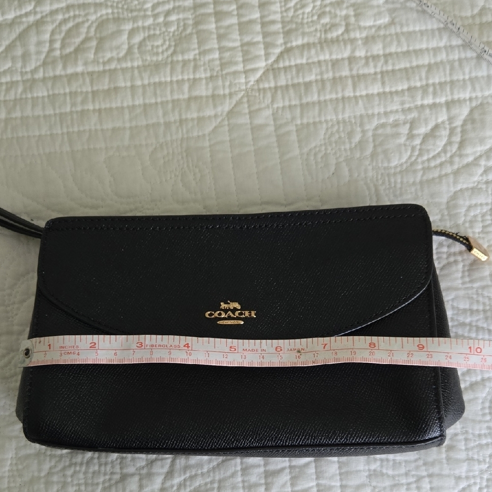 Coach Elegant Black Wristlet Clutch - Picture 8 of 10